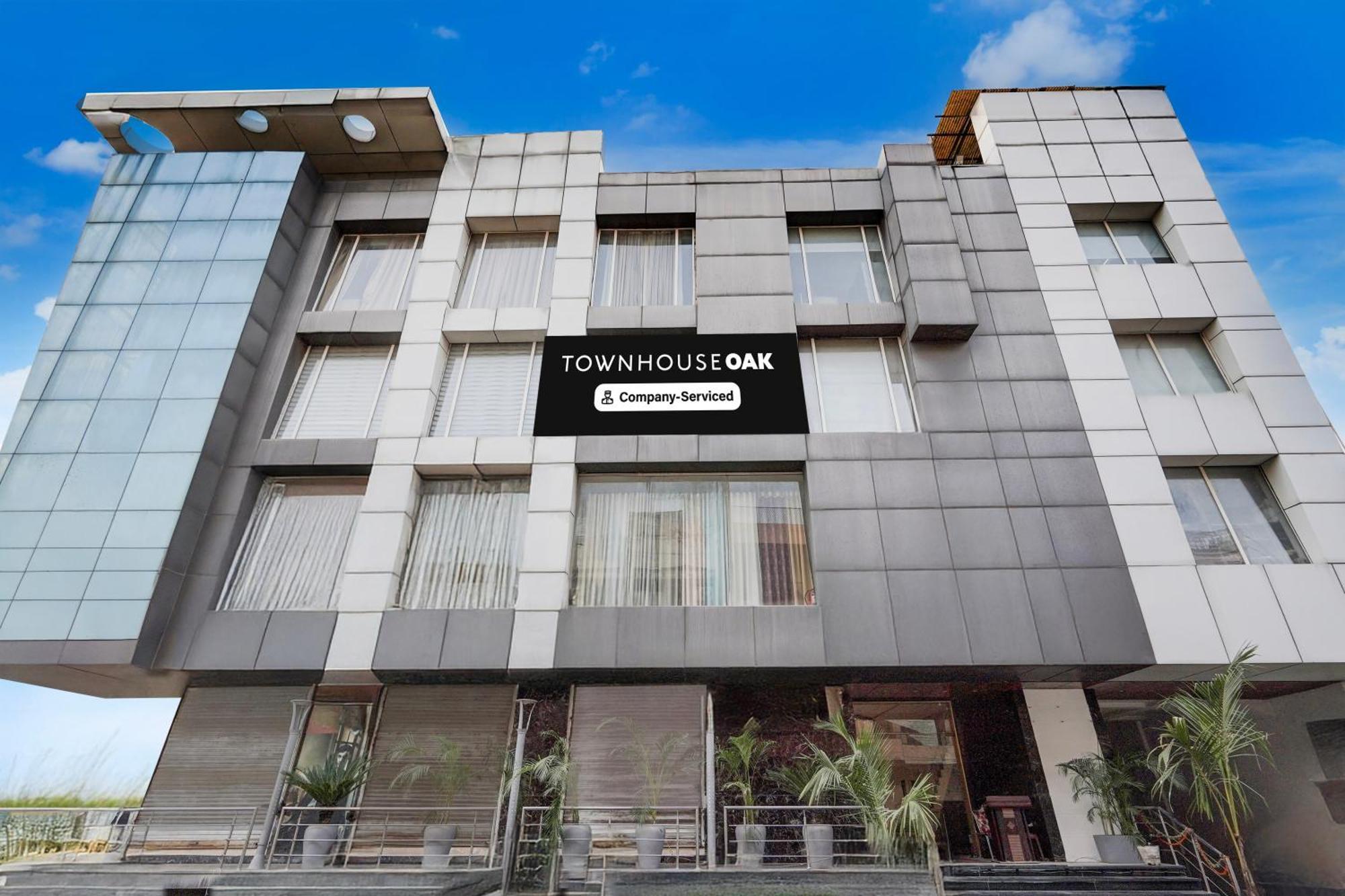 Townhouse Oak Agra Near Sultanganj Puliya Formerly Bb Grand Buitenkant foto